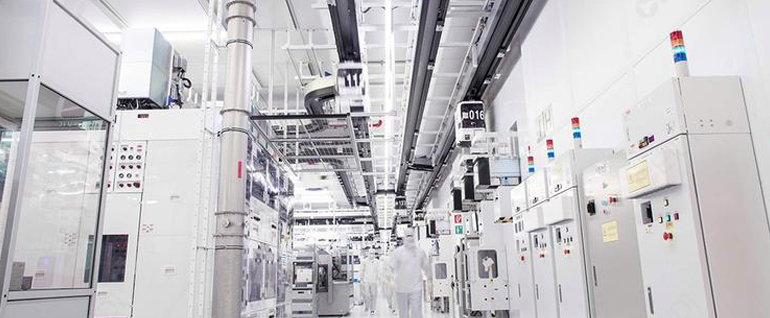 电子与半导体行业