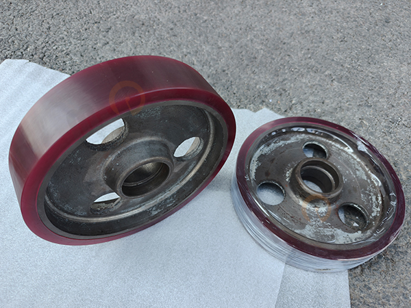 AGV转运导向车聚氨酯轮