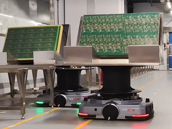 3C电子原件搬运AMR机器人聚氨酯导向轮