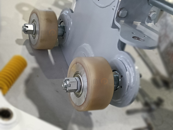 单轨观光车聚氨酯驱动轮